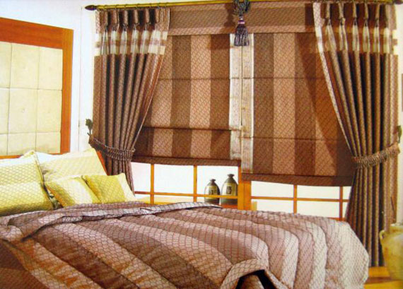 Рулонные шторы в интерьере спальни